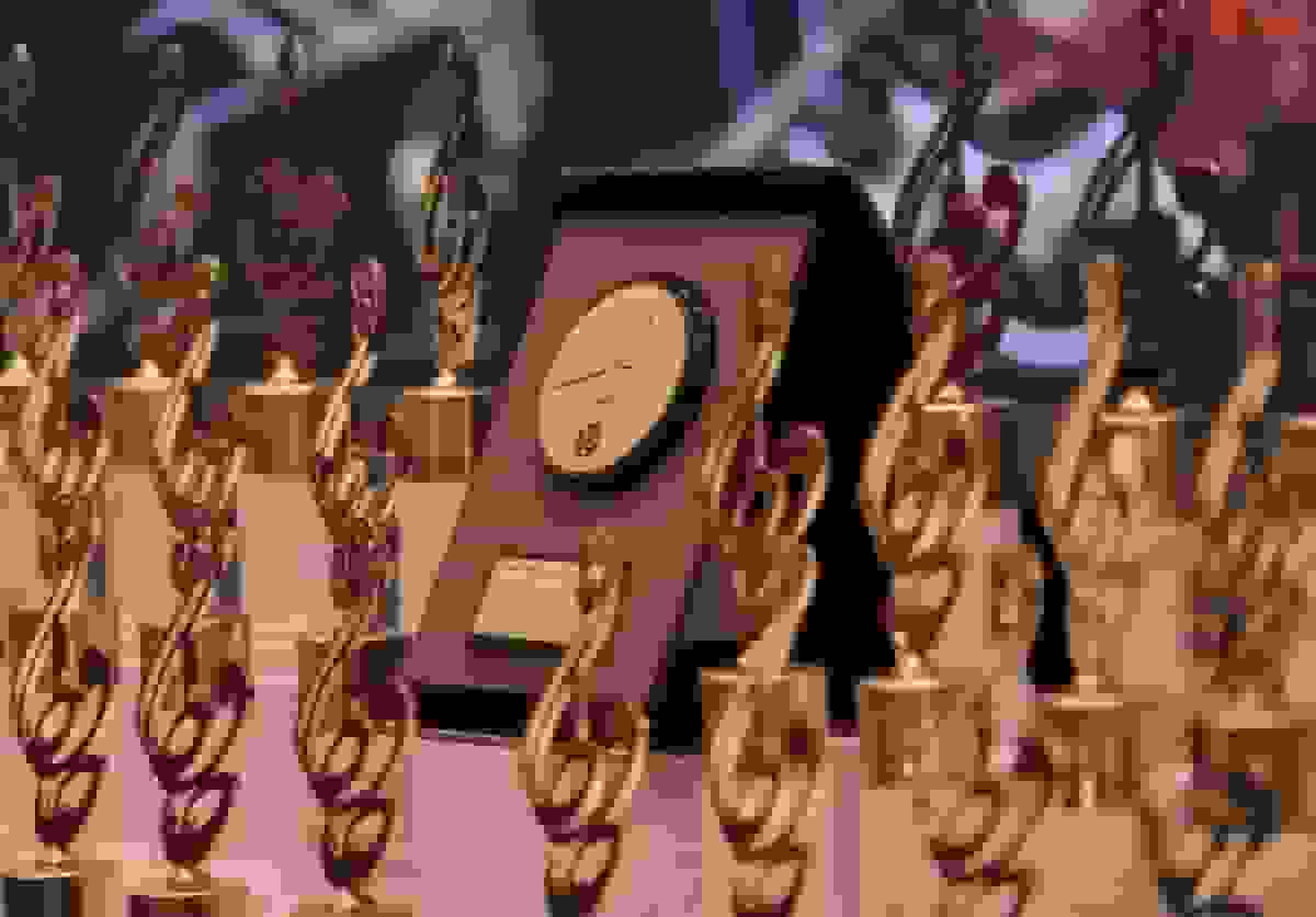 نقد جشن حافظ و فاصله بلاگرها از زندگی واقعی مردم