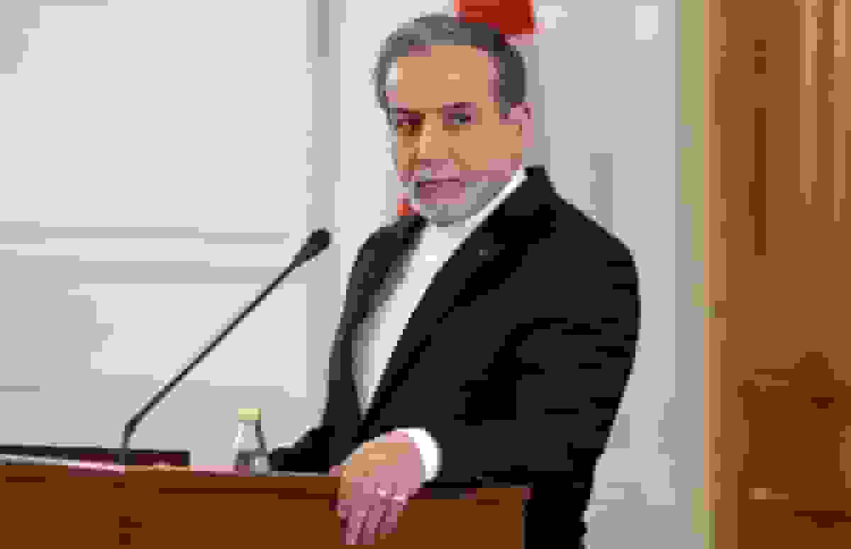 عراقچی: پیگیری حقوق قربانیان سلاحهای شیمیایی