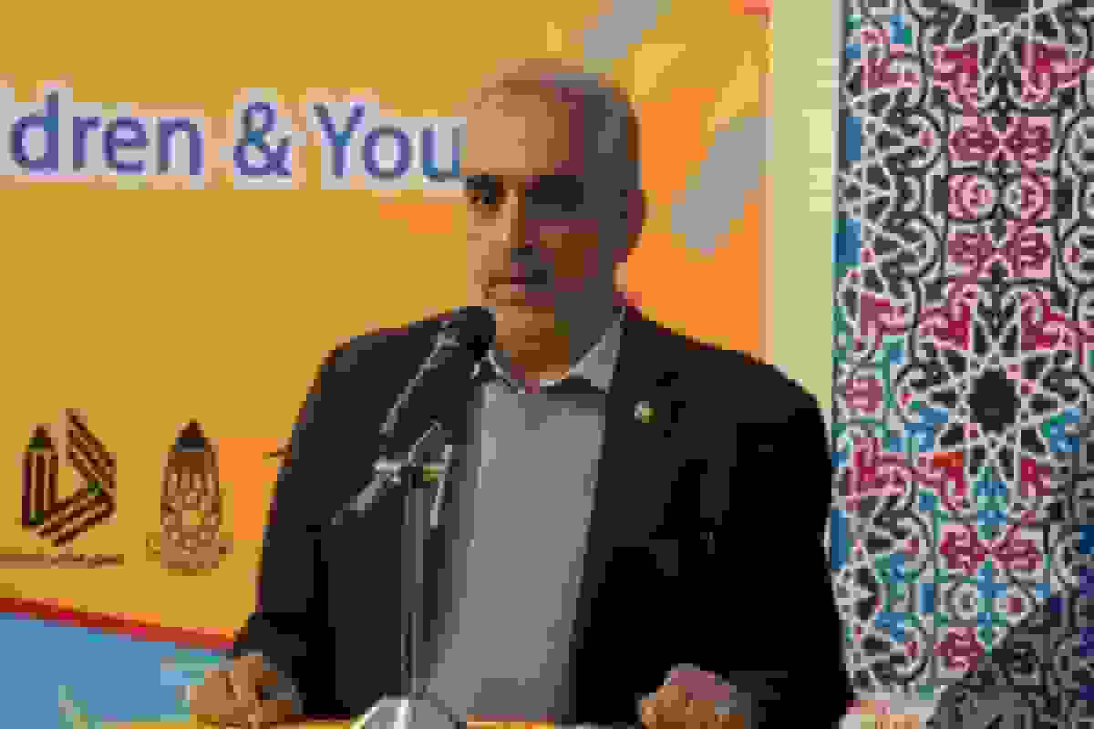 رونمایی از پوستر سیامین جشنواره بینالمللی تئاتر کودک و نوجوان همدان و امضای تفاهمنامه همکاری