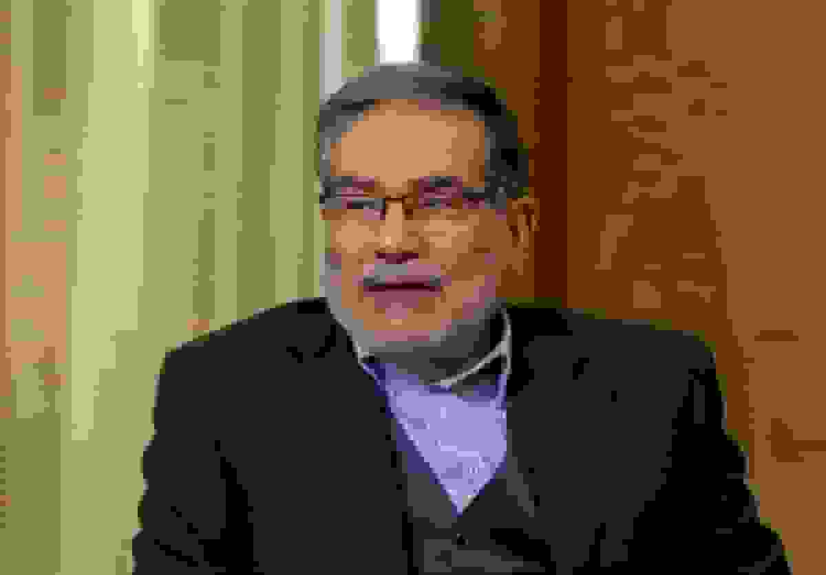 شمخانی: نیروی دریایی قدرتی است که معادلات را بازنویسی میکند