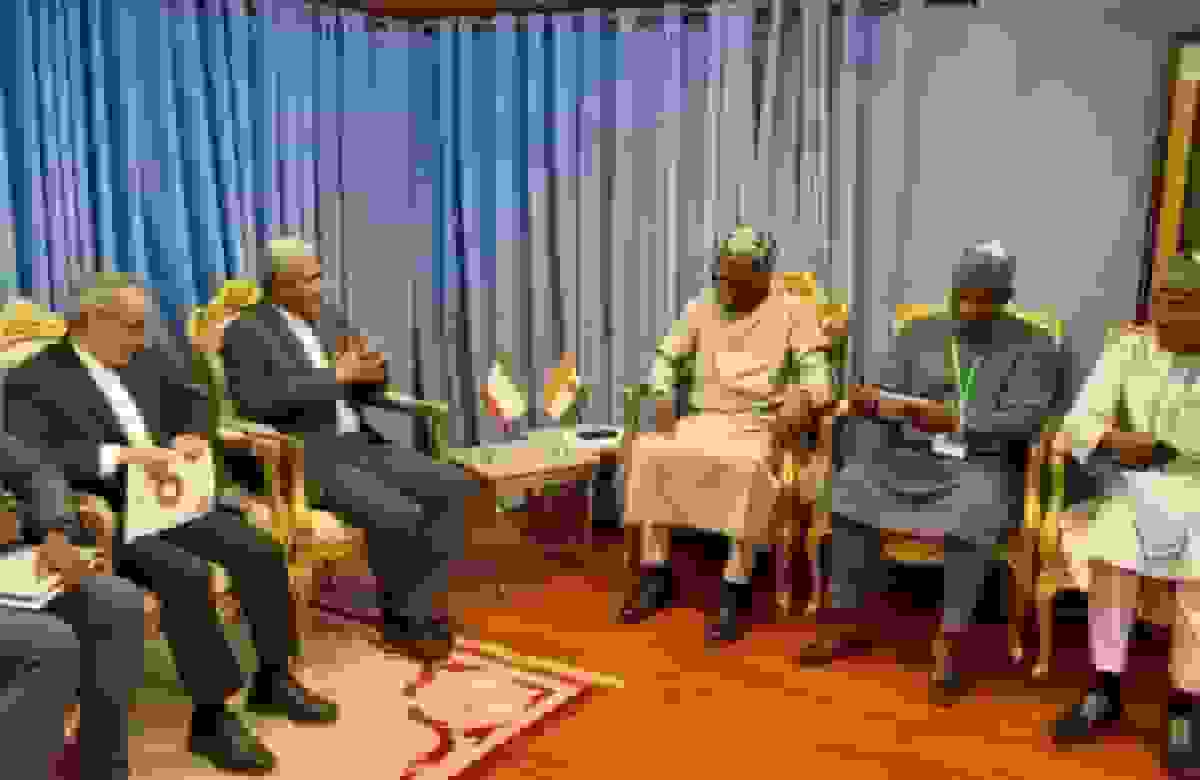 تحویل پیامهای وزیر خارجه ایران به وزیران خارجه نیجر و مالی