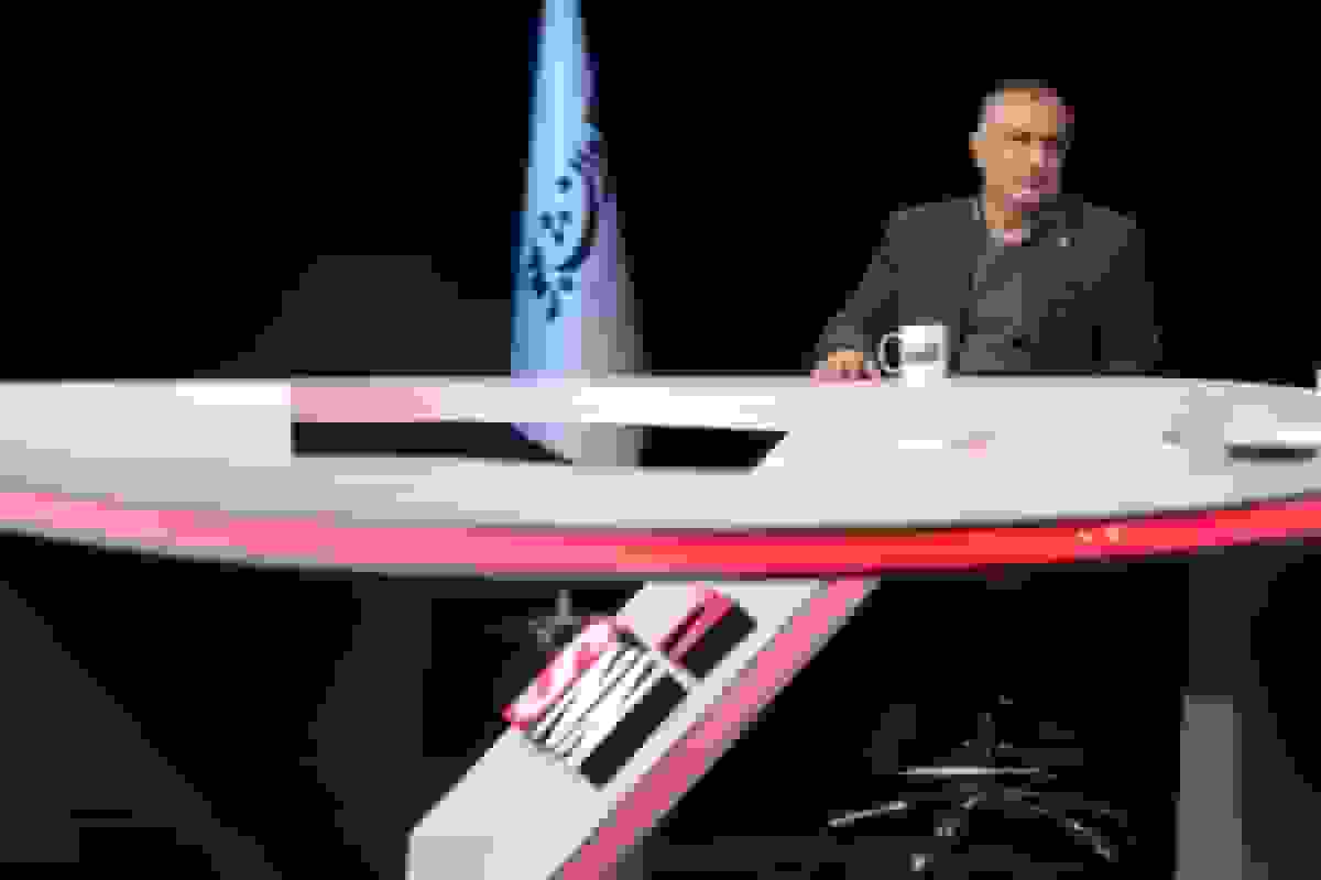 رئیس دانشگاه شریف: معاون دانشجویی مسئول نخود و لوبیا شده، پول پژوهش صرف گوشت قیمه میشود