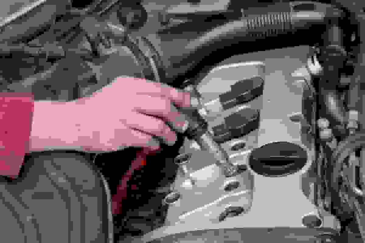 کوئل خودرو چیست؟ بررسی علائم خرابی و آموزش تعمیر