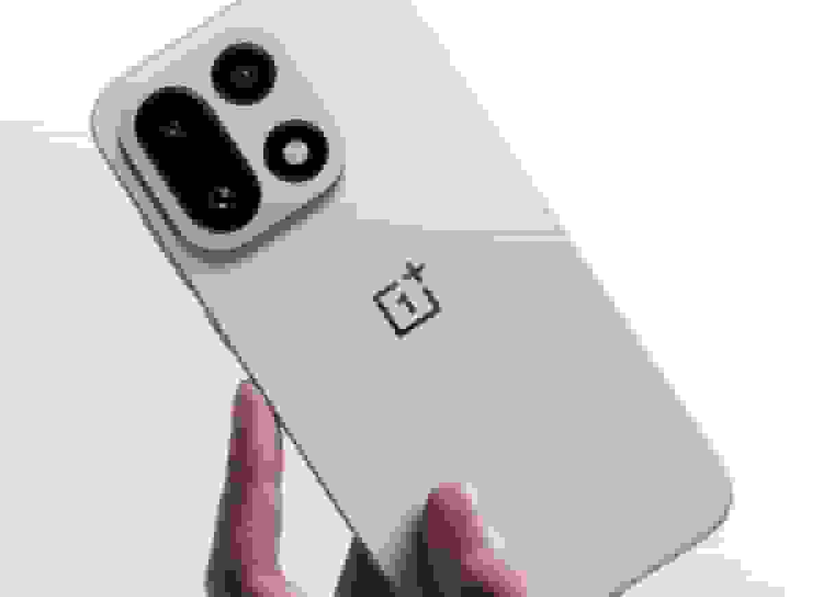 تصاویر جدید گوشی وان پلاس 15 در رنگ Sand Storm منتشر شد