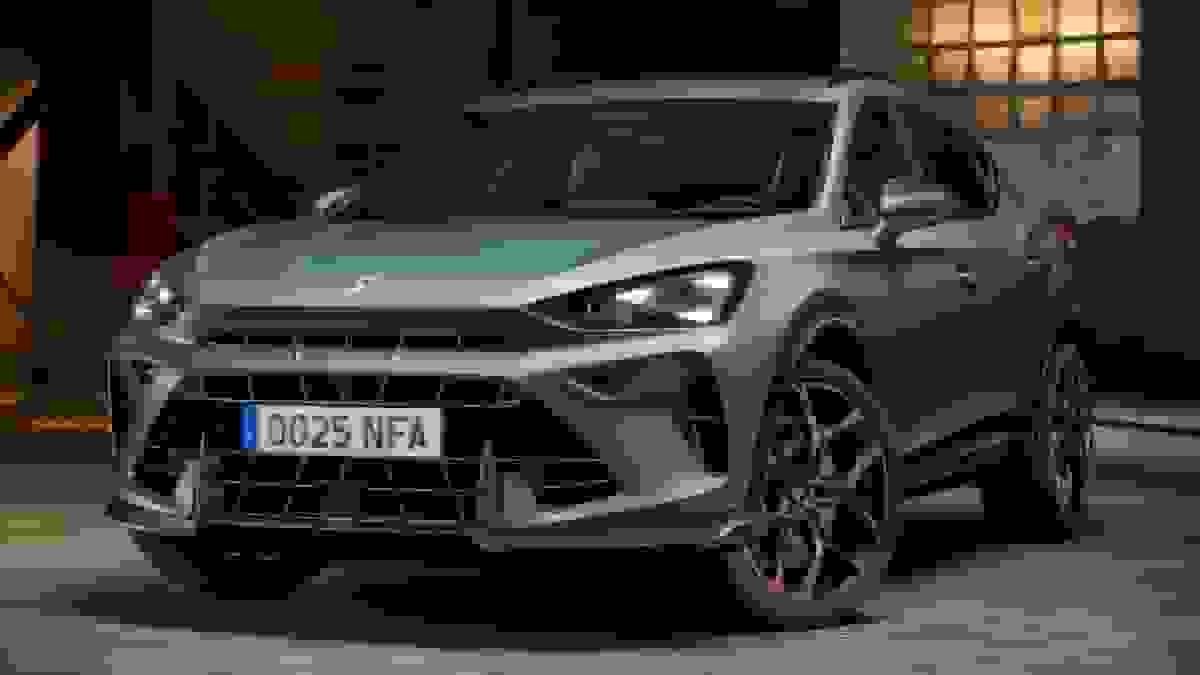 نصب موتور پنج سیلندر آئودی بر روی کوپرا فورمنتور VZ5