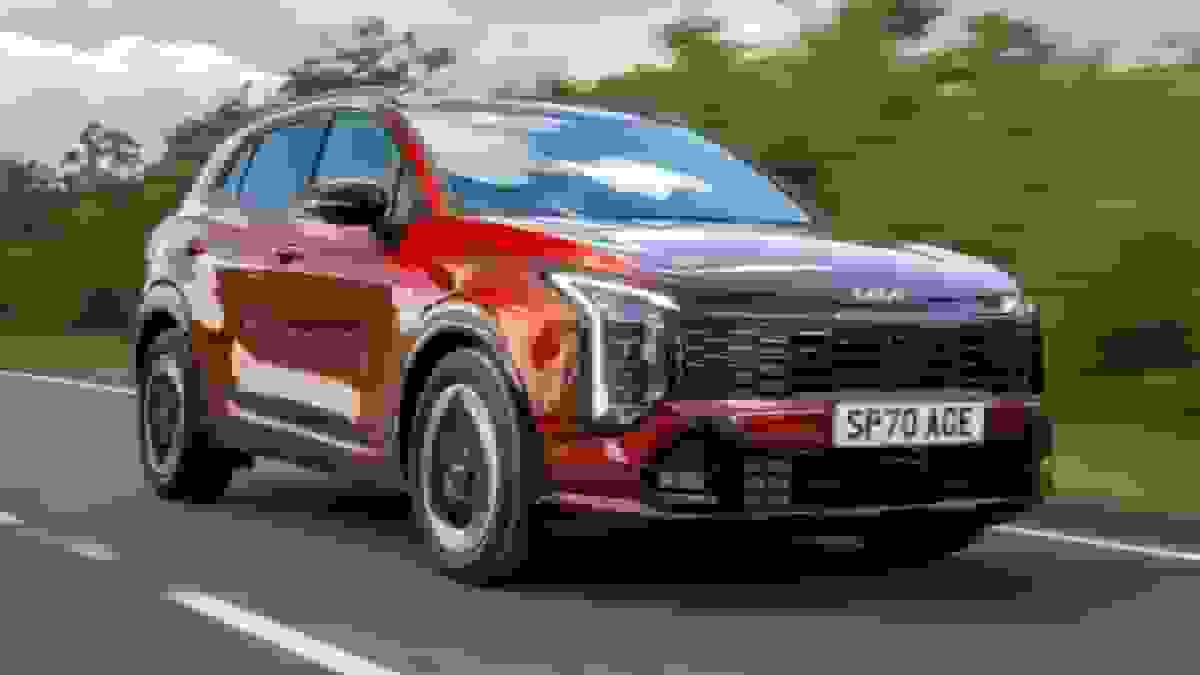 آغاز مرحله جدید عرضه خودروهای وارداتی در آذر ۱۴۰۴