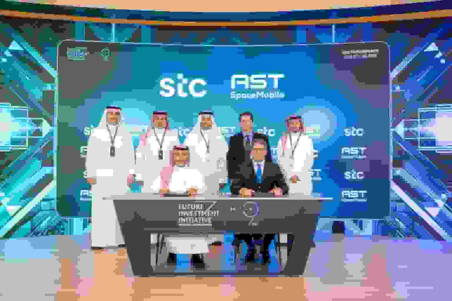 همکاری AST و stc عربستان برای ارائه اینترنت ماهوارهای به موبایلها