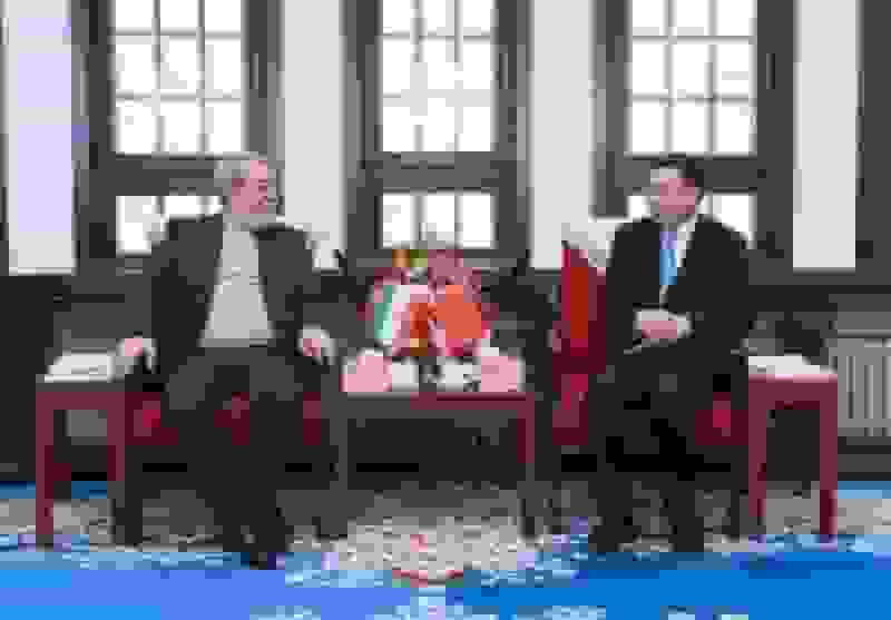 استقبال سفیر ایران از ارتقای روابط با رسانههای چین