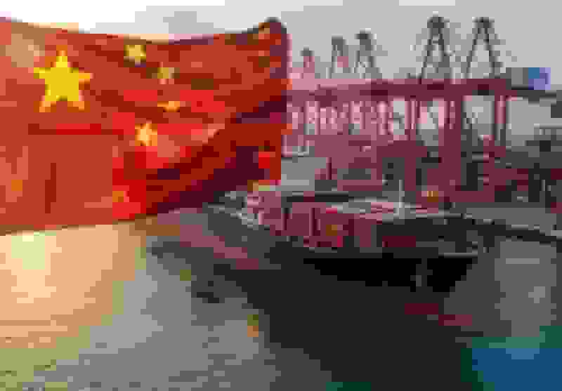 چین دریافت هزینههای اضافی از کشتیهای آمریکایی را به مدت یک سال متوقف میکند