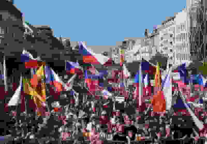 اعتراض هزاران نفر در پراگ علیه دولت جدید جمهوری چک