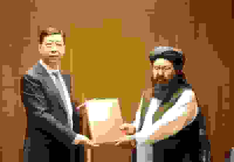 تحویل دومین محموله کمک 100 میلیون یوانی چین به افغانستان