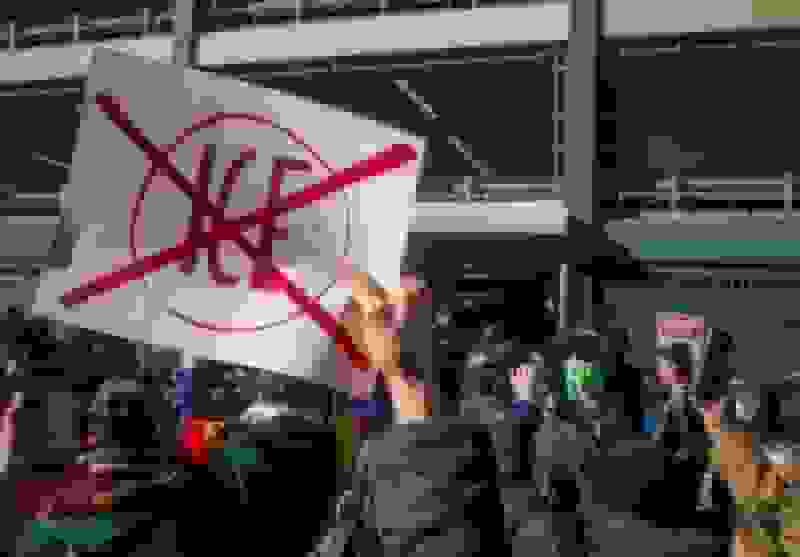 دستگیری معترضان علیه سیاستهای ضد مهاجرتی ترامپ در نیویورک