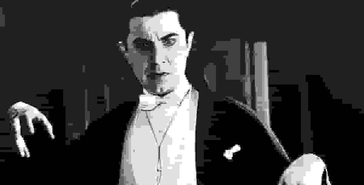 بهترین فیلمهای خونآشامی دهه 80 | 7 فیلم برتر دراکولایی