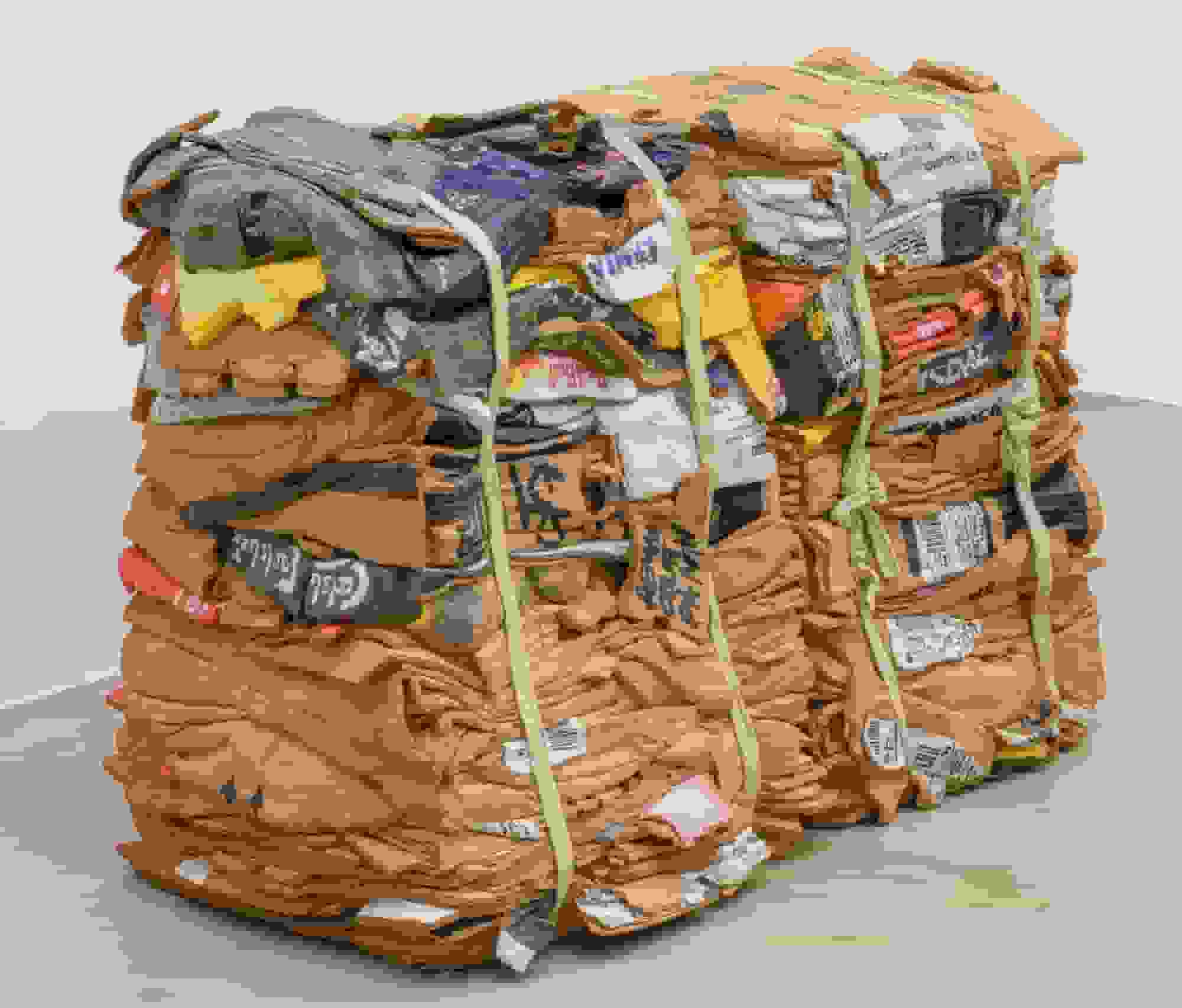 نینون هیور و شعر اجسام دورریز در مجسمهسازی و کلاژ